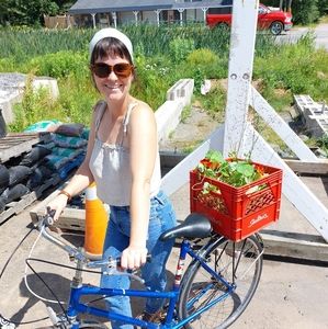 Meet your Posher, Thalia